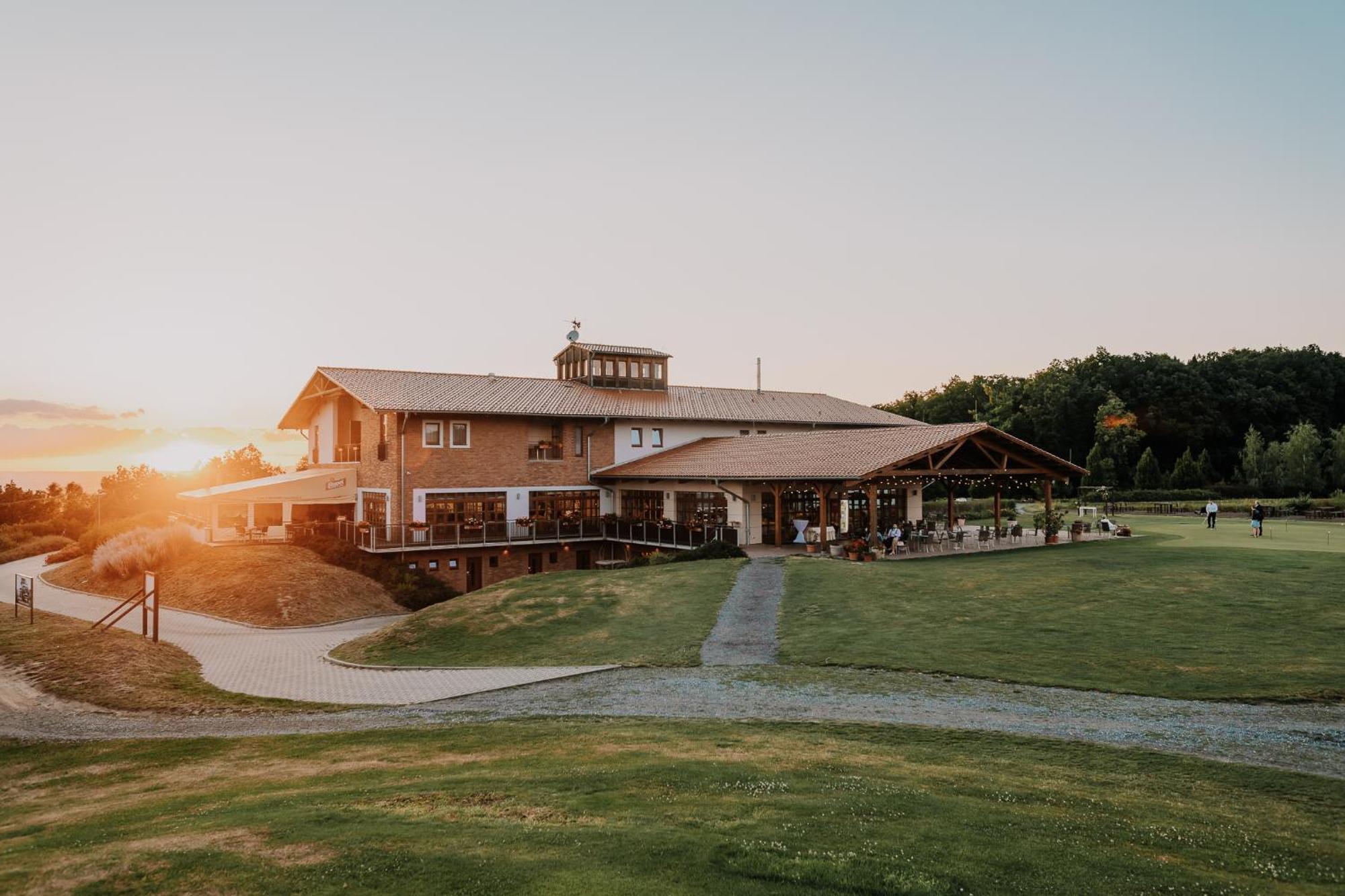 Hotel Golf Resort Olomouc Dolany Kültér fotó