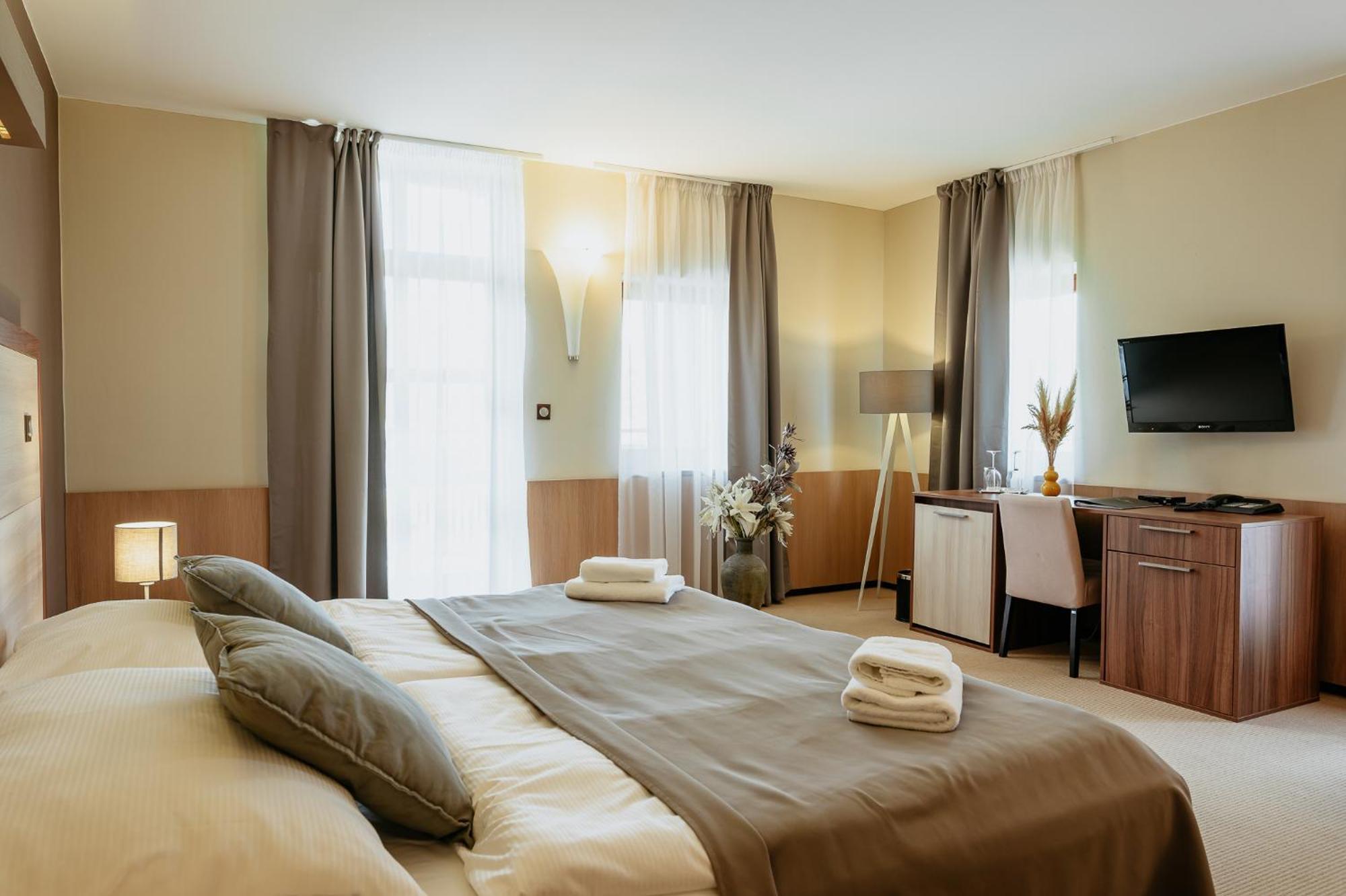 Hotel Golf Resort Olomouc Dolany Kültér fotó