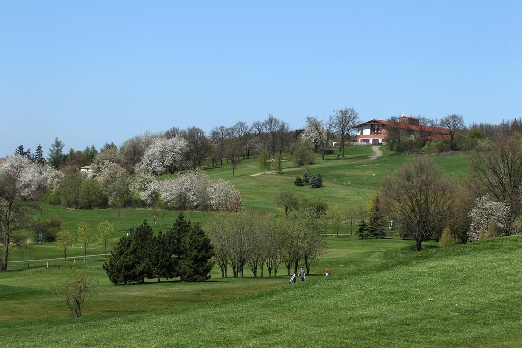 Hotel Golf Resort Olomouc Dolany Kültér fotó
